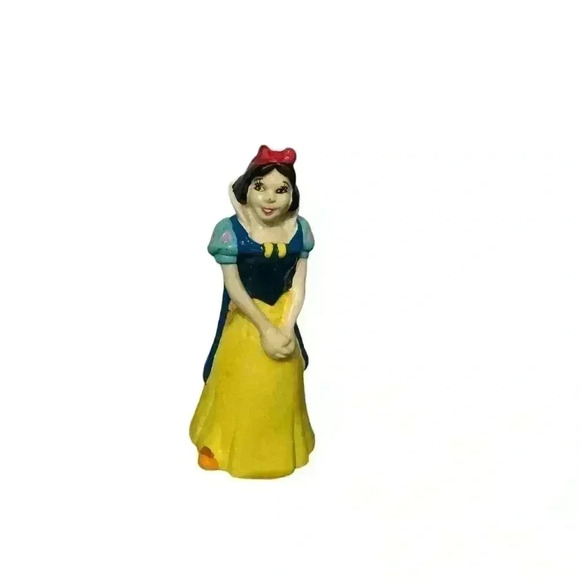 Disney’s Snow White & The Seven Dwarfs Vintage Figure Lot of 4 - Picture 2 of 10